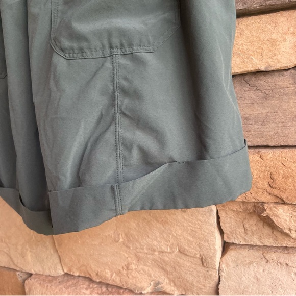 Zella green lightweight active Shorts Women’s XL - Picture 10 of 13